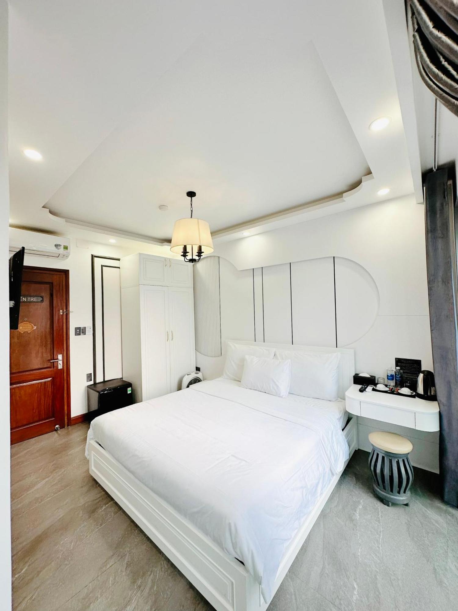 Sala Hotel Hue Exterior foto